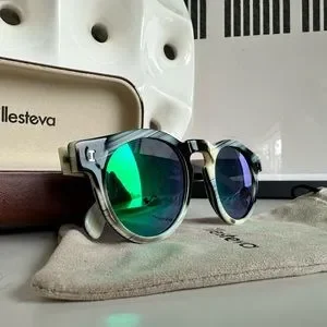 Illesteva | Accessories | Illesteva Leonard Sunglasses In  display picture 1
